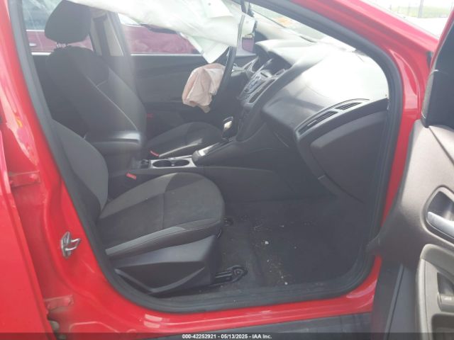 1FADP3F25EL327464 Ford FOCUS SE