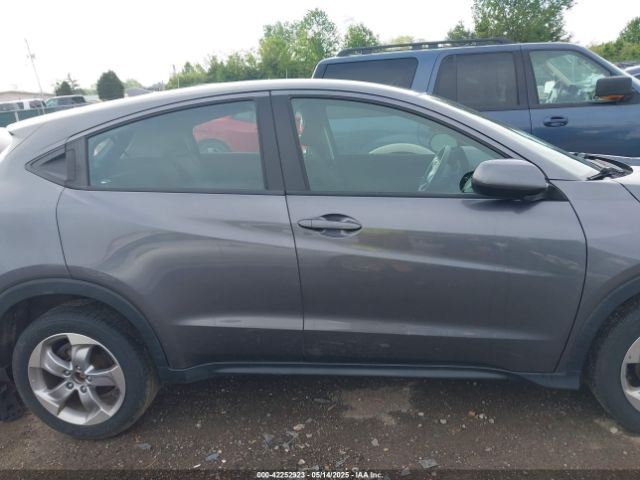 3CZRU6H32JG708805 Honda HR-V LX