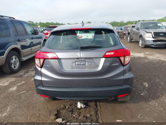 3CZRU6H32JG708805 Honda HR-V LX