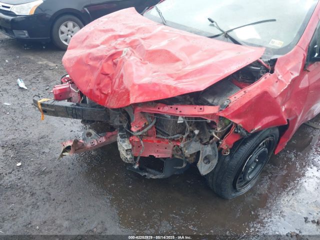 2T1BURHE0GC711103 Toyota COROLLA LE