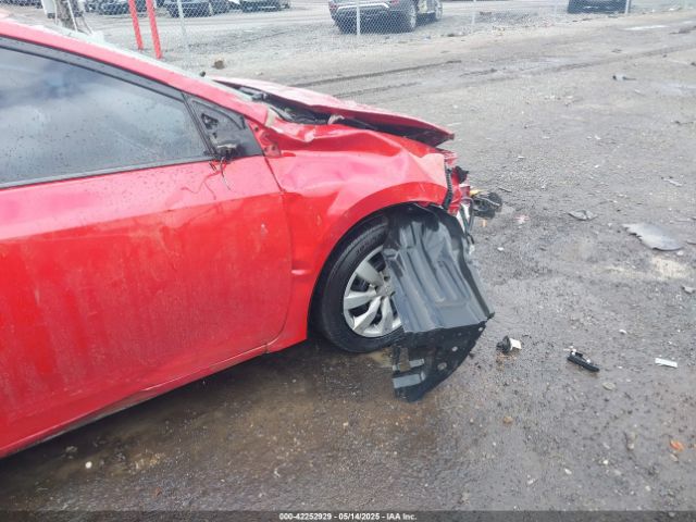 2T1BURHE0GC711103 Toyota COROLLA LE