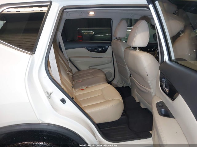 JN8AT2MV9JW320059 Nissan Rogue Sl