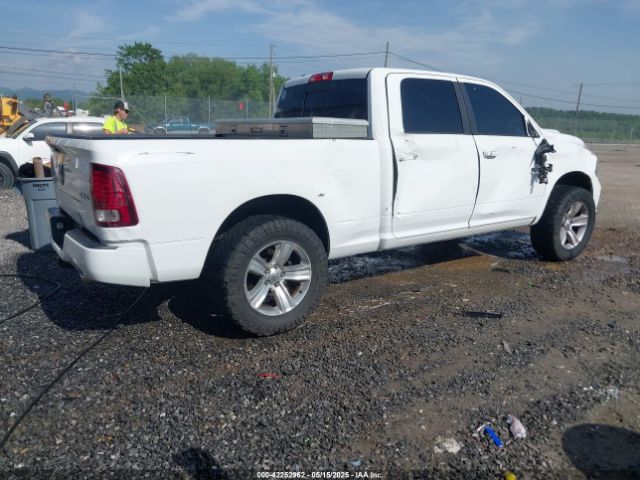 2014 RAM 1500 1C6RR7UT2ES443487 Photo 3
