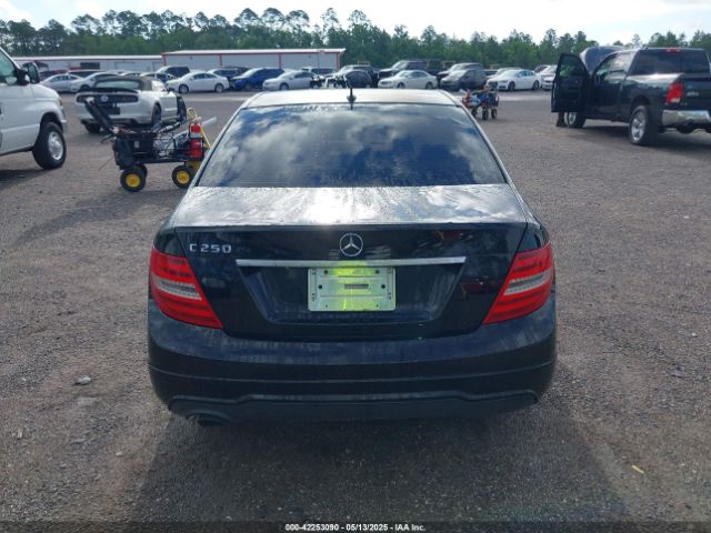 WDDGF4HB0EA957858 Mercedes-Benz C 250 Luxury/sport