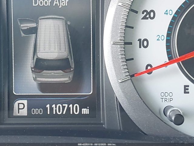 5TDXK3DC2FS552698 Toyota Sienna Se 8 Passenger