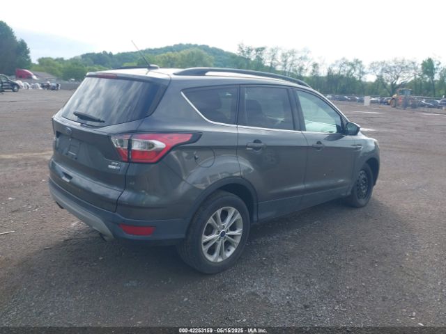 1FMCU9GDXHUC42261 Ford ESCAPE SE