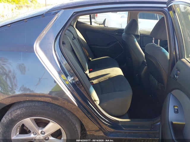 5XXGM4A72FG485917 KIA Optima Lx