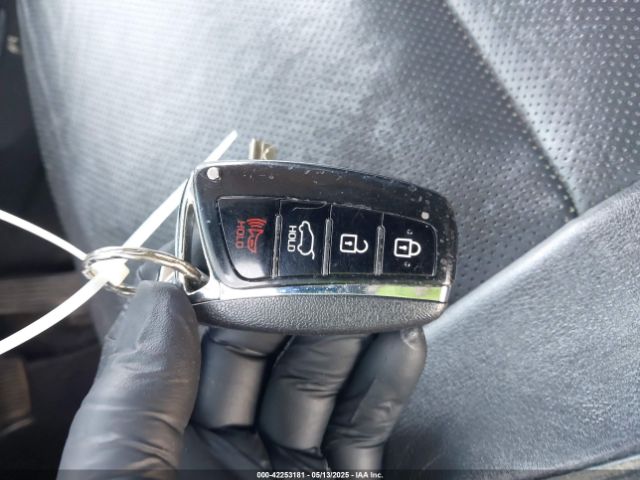 KM8SNDHF0FU102082 Hyundai Santa Fe Gls