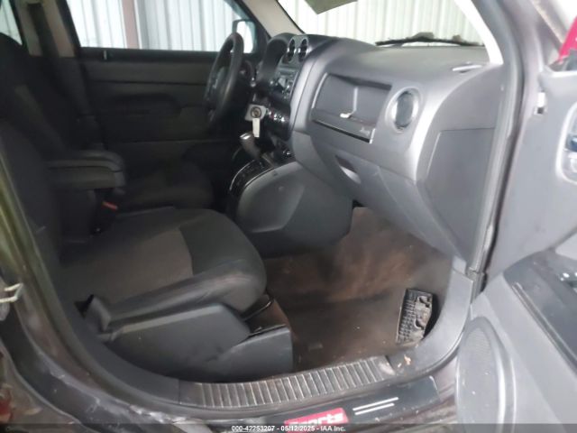 1C4NJPBB6ED814471 Jeep Patriot Sport