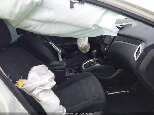 5N1AT2MV7GC873861 Nissan ROGUE SV