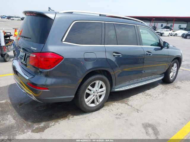 2015 MERCEDES-BENZ GL 450 4JGDF6EE1FA568232 Photo 3