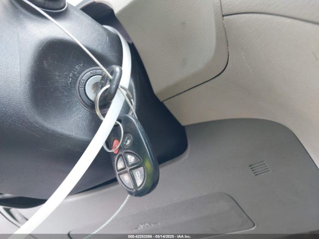 5TDYK3DC9ES441004 Toyota Sienna Xle V6 8 Passenger