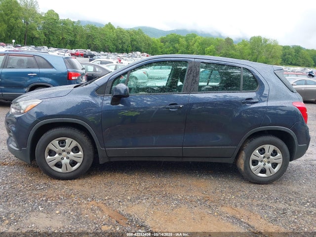 3GNCJKSB3JL189680 Chevrolet TRAX LS