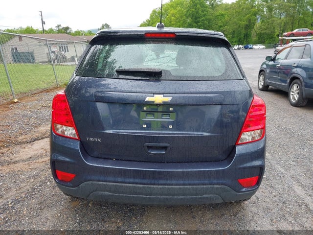 3GNCJKSB3JL189680 Chevrolet TRAX LS