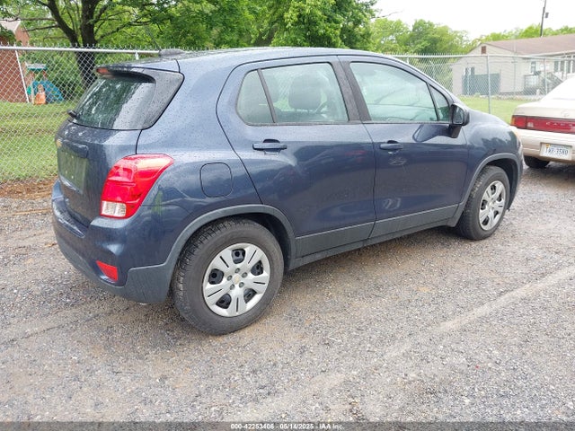 3GNCJKSB3JL189680 Chevrolet TRAX LS