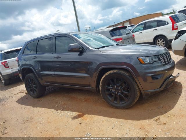 1C4RJFAG0JC123297 Jeep Grand Cherokee Altitude 4x4