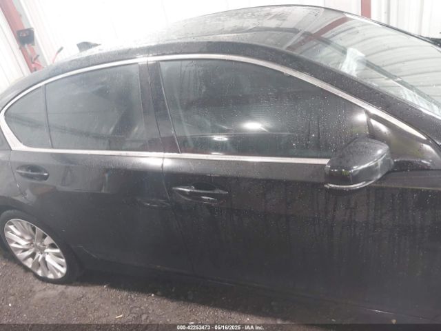 JH4KC1F94FC001055 Acura RLX
