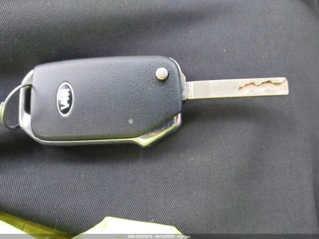 KNDJ23AU7L7041206 KIA SOUL LX