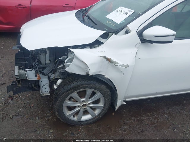 3N1CN7AP7HL826137 Nissan Versa 1.6 Sl