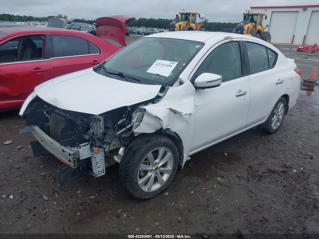 3N1CN7AP7HL826137 Nissan Versa 1.6 Sl