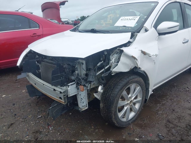 3N1CN7AP7HL826137 Nissan Versa 1.6 Sl