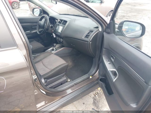 2018 MITSUBISHI OUTLANDER SPORT JA4AP3AU6JZ006542 Photo 4