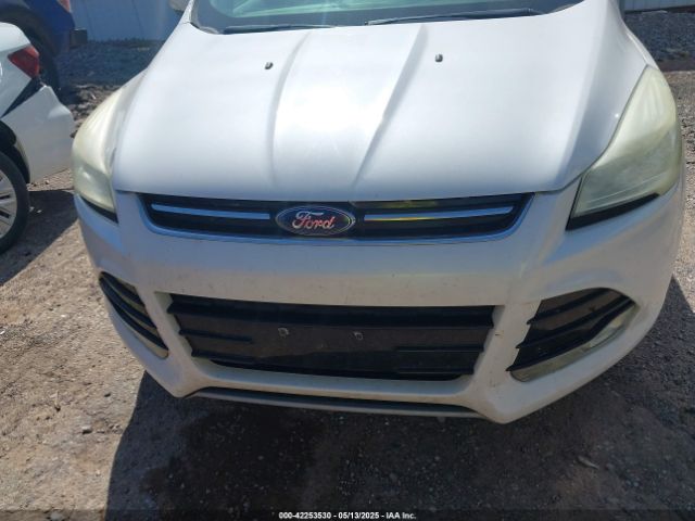 1FMCU0J98FUC78723 Ford Escape Titanium