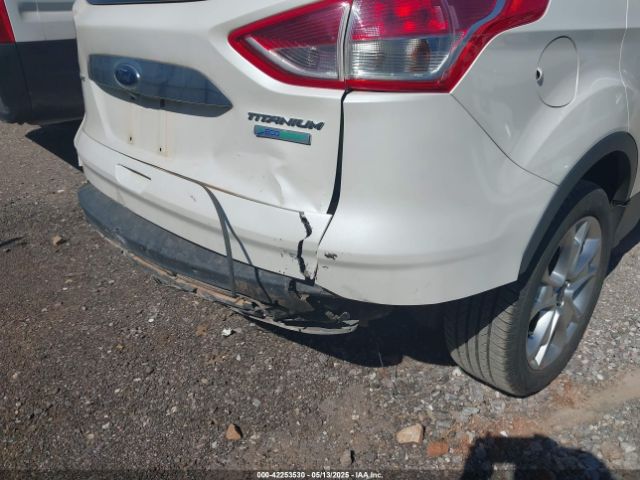 1FMCU0J98FUC78723 Ford Escape Titanium