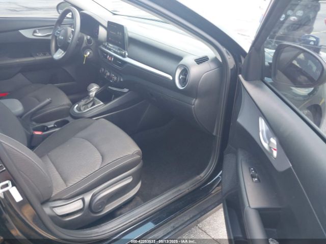 3KPF24AD0RE823688 KIA FORTE LX