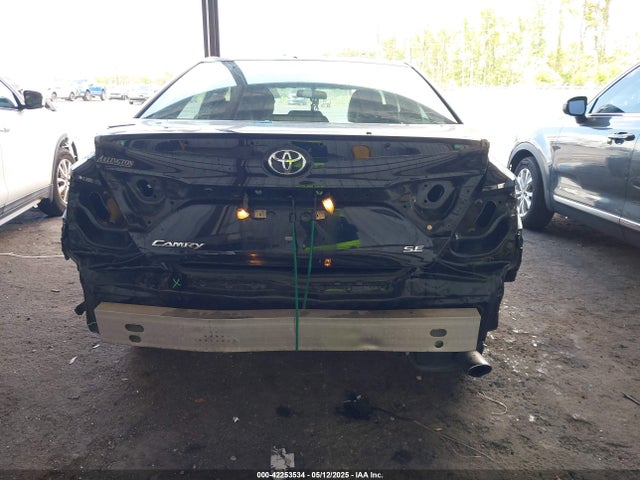 4T1BF1FK1HU453565 Toyota CAMRY SE