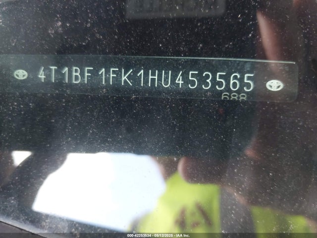 4T1BF1FK1HU453565 Toyota CAMRY SE