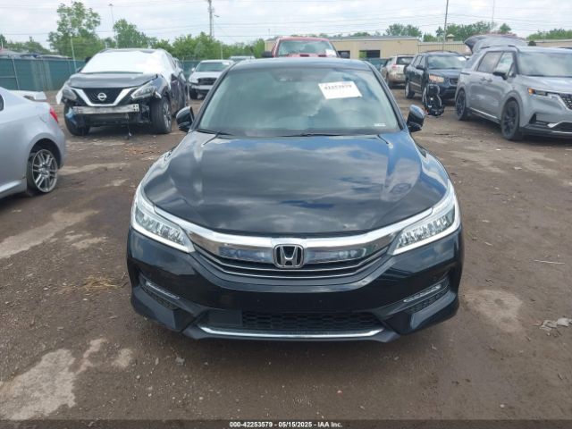 1HGCR3F99GA021963 Honda Accord Touring