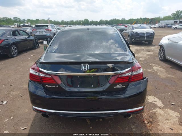 1HGCR3F99GA021963 Honda Accord Touring