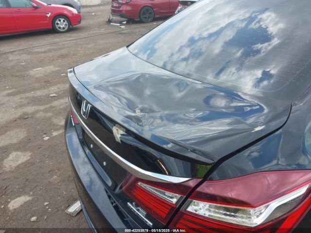 1HGCR3F99GA021963 Honda Accord Touring