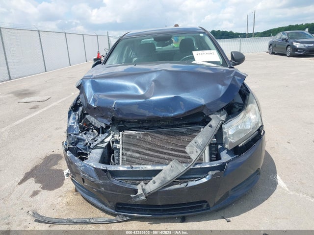 1G1PA5SH6E7446155 Chevrolet Cruze Ls Auto