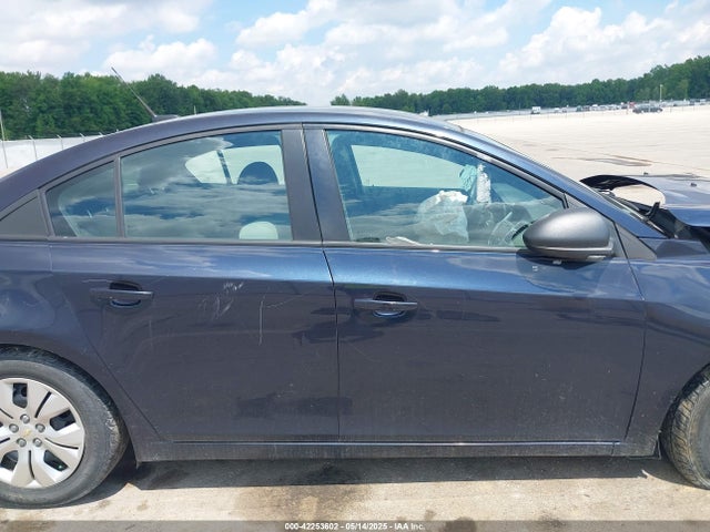 1G1PA5SH6E7446155 Chevrolet Cruze Ls Auto