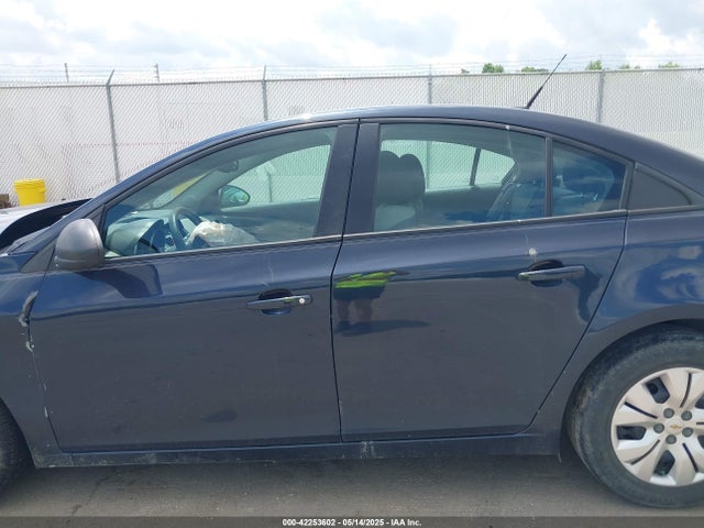 1G1PA5SH6E7446155 Chevrolet Cruze Ls Auto