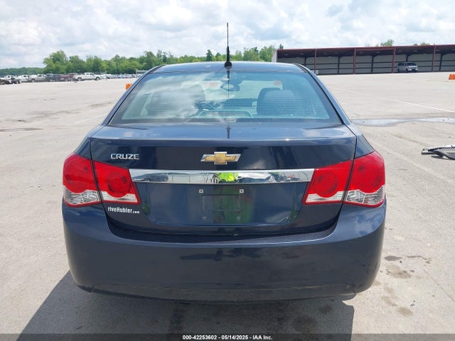 1G1PA5SH6E7446155 Chevrolet Cruze Ls Auto
