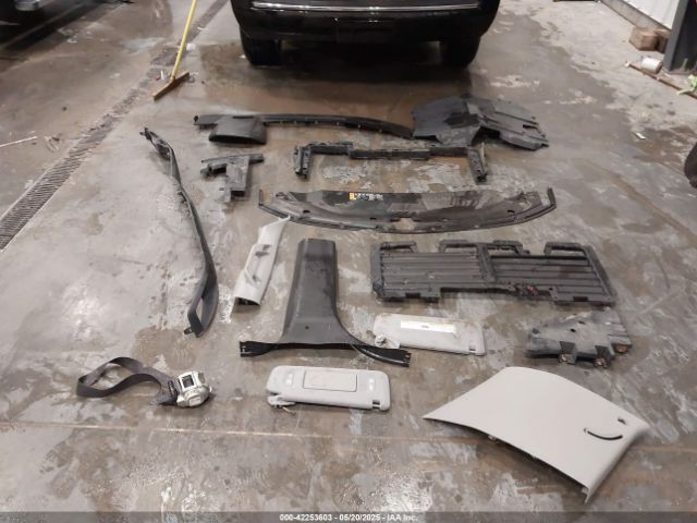 1GNSKCKC8HR156040 Chevrolet Tahoe Premier
