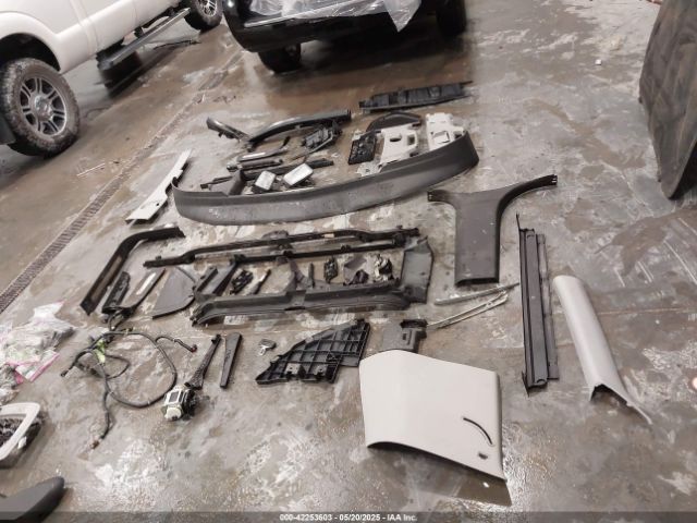 1GNSKCKC8HR156040 Chevrolet Tahoe Premier