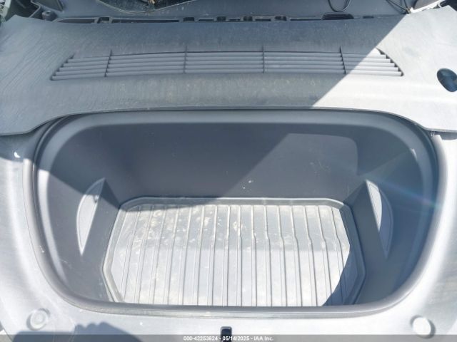 2024 TESLA MODEL Y 7SAYGDEE6RA218338 Photo 9