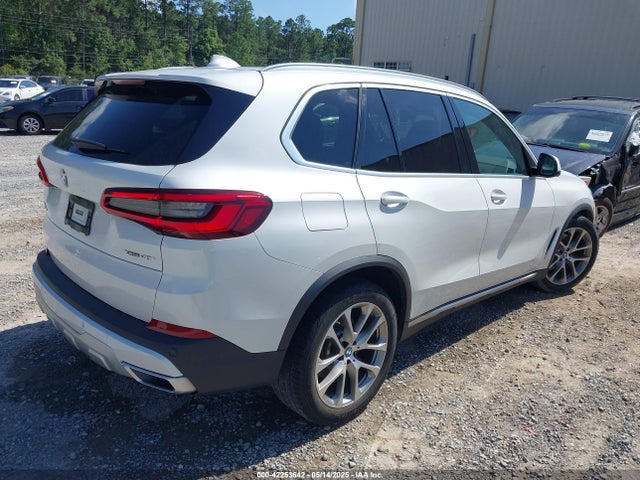 BMW X5 2019 5UXCR6C58KLL60811 Image 4