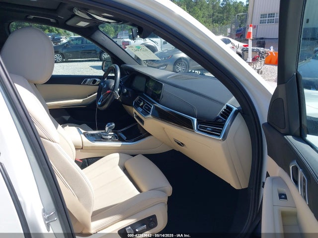 BMW X5 2019 5UXCR6C58KLL60811 Image 5