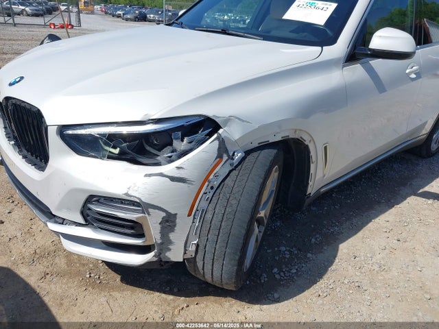 BMW X5 2019 5UXCR6C58KLL60811 Image 6
