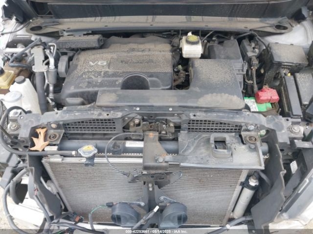 5N1DR2MM2HC645528 Nissan Pathfinder Sv