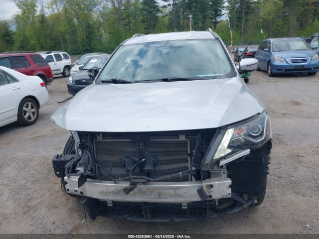 5N1DR2MM2HC645528 Nissan Pathfinder Sv