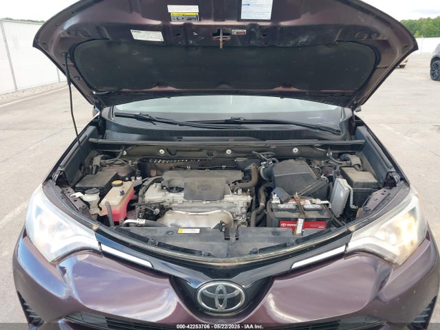 2T3BFREV9HW633264 Toyota RAV4 LE