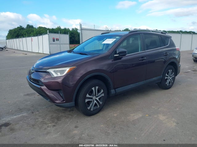 2T3BFREV9HW633264 Toyota RAV4 LE