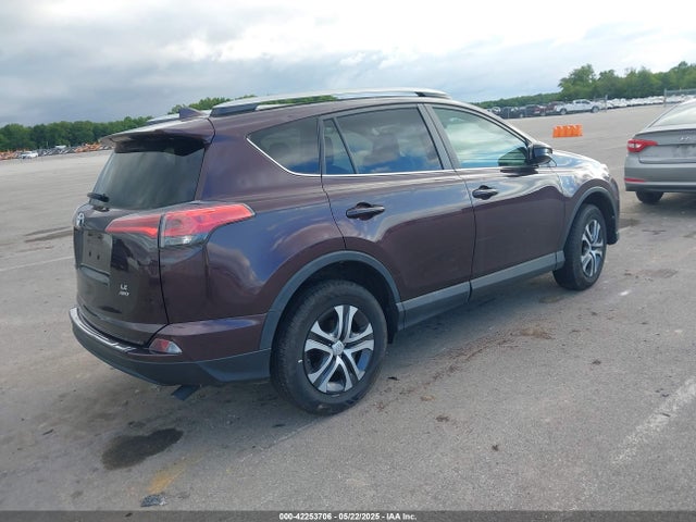 2T3BFREV9HW633264 Toyota RAV4 LE