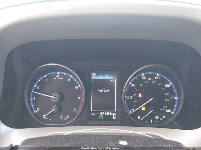 2T3BFREV9HW633264 Toyota RAV4 LE